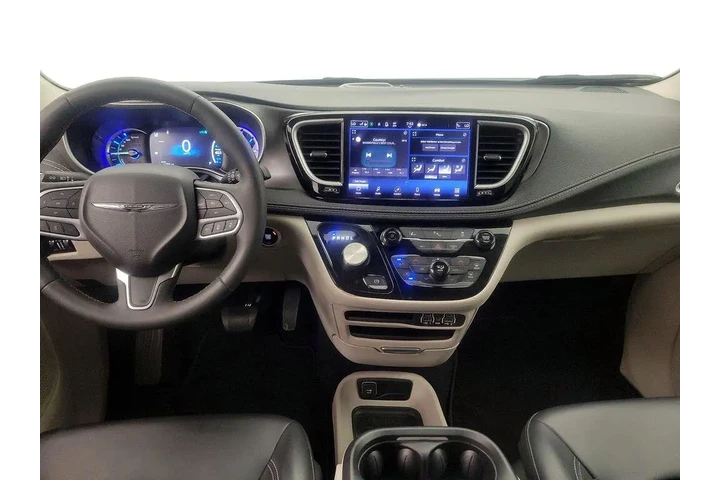 $26998 : Chrysler Pacifica Plug-In Hy image 9