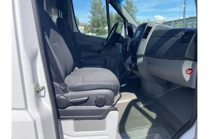 $22500 : 2014 Freightliner Sprinter 25 image 10