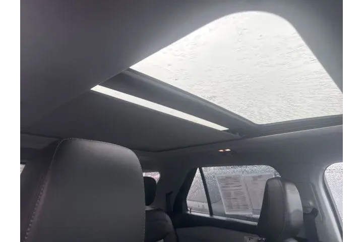 $30382 : Ford Explorer 2022 AWD XLT 4 image 6