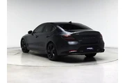 $28998 : Genesis G70 2023 2.0T 4dr Se thumbnail