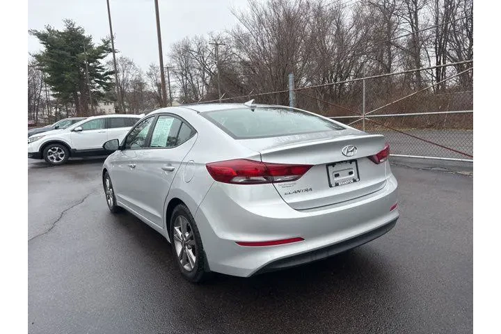 $13000 : Hyundai ELANTRA 2018 Value E image 4