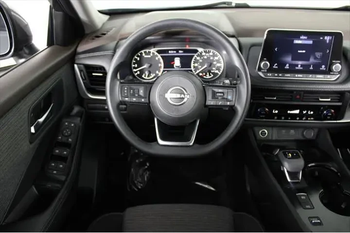 $19557 : Nissan Rogue 2023 SV 4dr Cro image 7