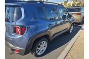 $19087 : Jeep Renegade 2022 4x4 Latit thumbnail