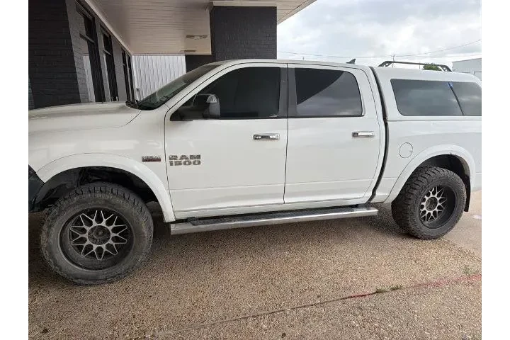 $19125 : Ram 1500 2013 4x4 Laramie 4d image 1