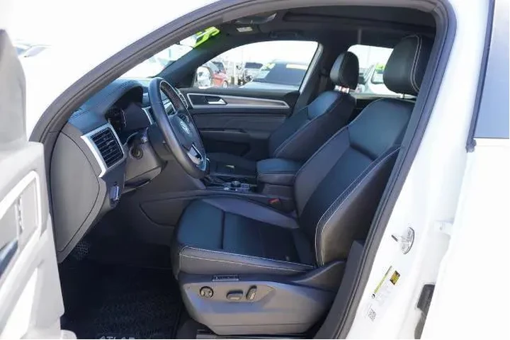 $27988 : Volkswagen Atlas Cross Sport image 7