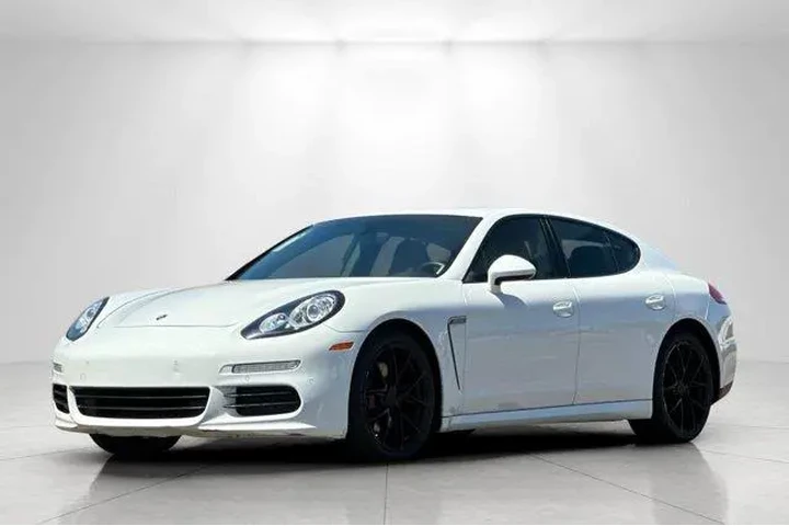 $14995 : Porsche Panamera 2014 4dr Se image 7
