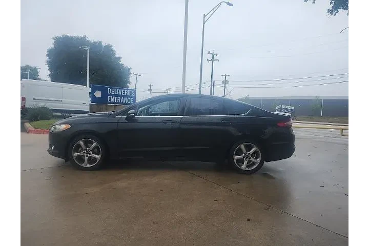 $7497 : Ford Fusion 2016 SE 4dr Seda image 4