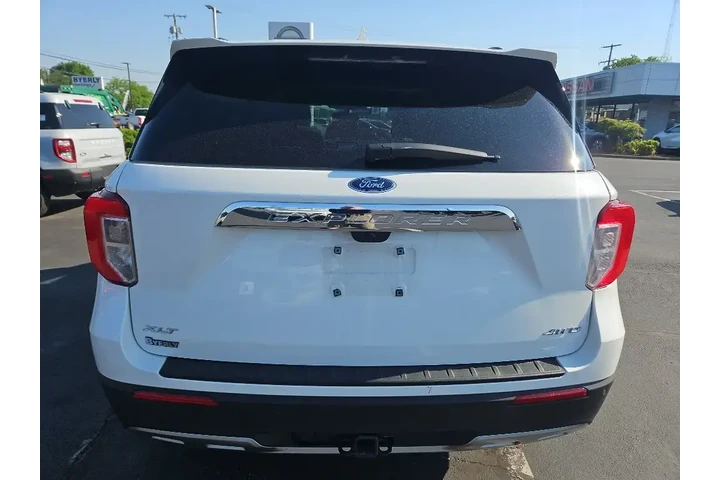 $33706 : Ford Explorer 2023 AWD XLT 4 image 5