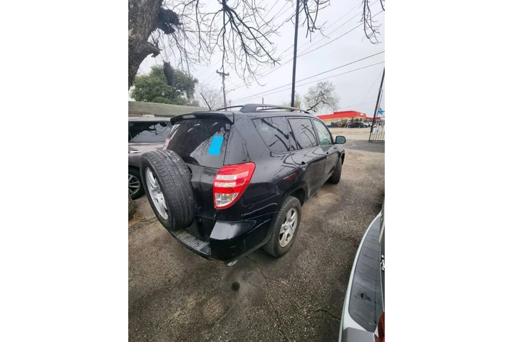 $5995 : 2010 TOYOTA RAV42010 TOYOTA R image 4