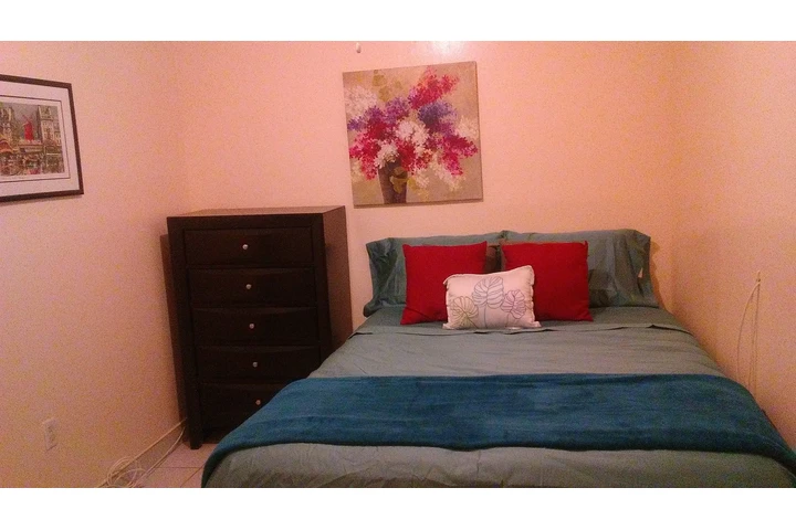 $700 : Habitación para alquiler image 2