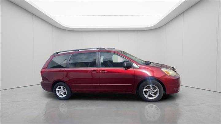 2004 Sienna CE image 8