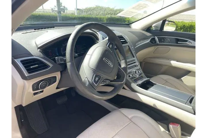 $26888 : Lincoln MKZ Hybrid 2019 Rese image 10