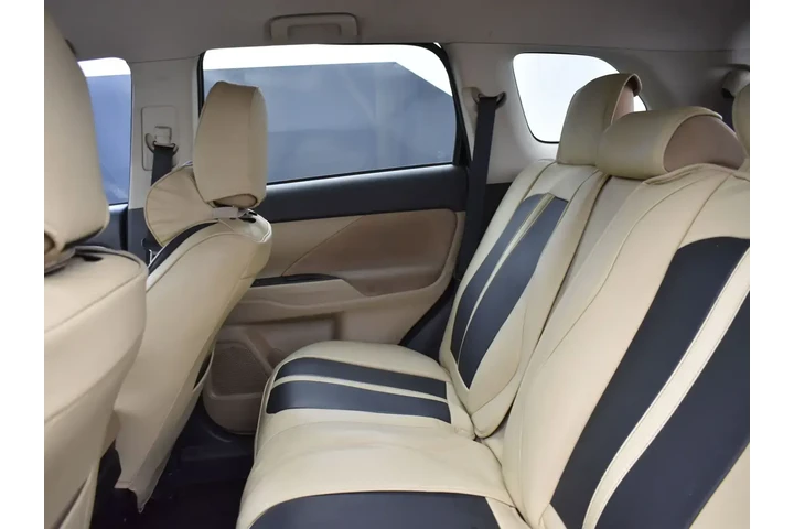 $9752 : Mitsubishi Outlander 2016 AW image 8