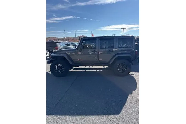 $20651 : Jeep Wrangler Unlimited 2017 image 2