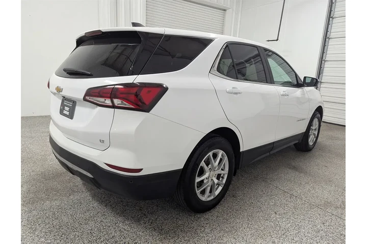 $23497 : Chevrolet Equinox 2024 LT 4d image 3