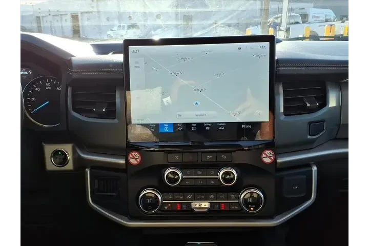 $38500 : Ford Expedition 2024 4x4 XLT image 8