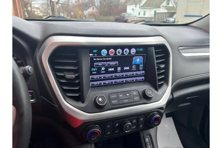 $16000 : 2018 GMC Acadia SLT-1 image 5