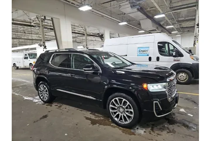 $33223 : GMC Acadia 2022 4x4 Denali 4 image 4