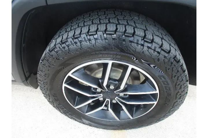 $13994 : Jeep Grand Cherokee 2019 4x4 image 9