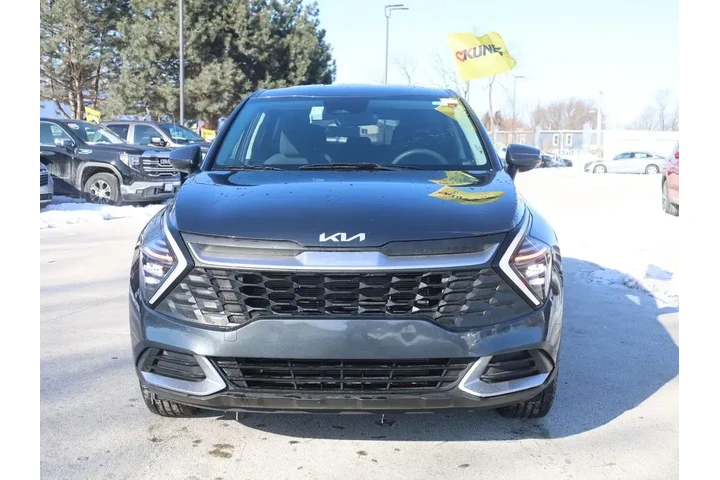 $20677 : Kia Sportage 2024 LX 4dr SUV image 2