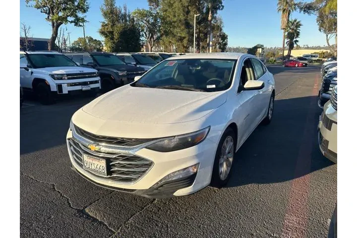 $14995 : Chevrolet Malibu 2023 LT 4dr image 1