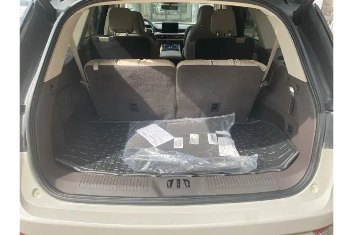 $39980 : Lincoln Aviator 2023 AWD Res image 10