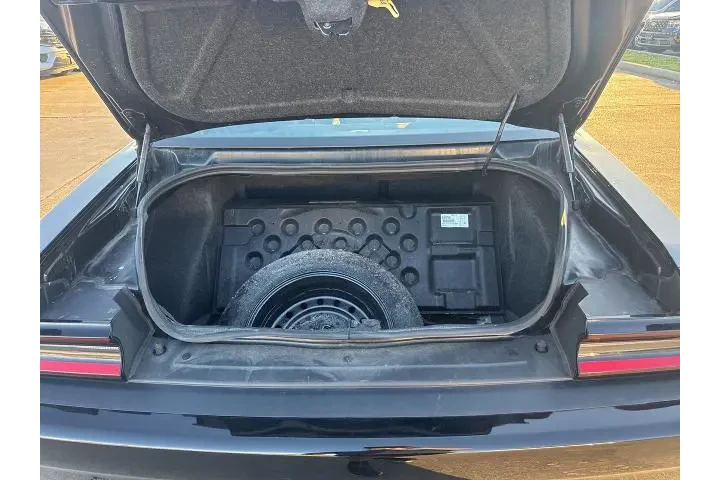 $23481 : Dodge Challenger 2023 SXT 2d image 7