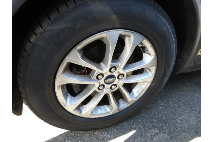 $14999 : Ford Escape 2021 SE 4dr SUV image 5