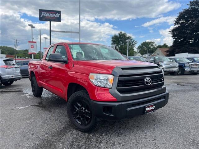 $21990 : 2016 Tundra image 1