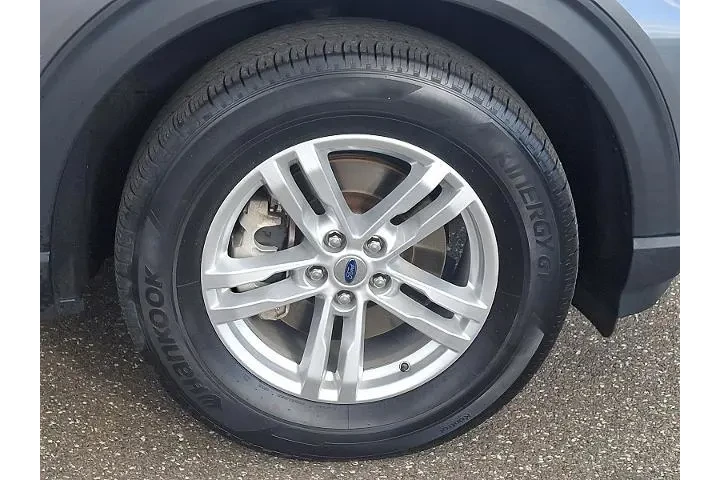 $33798 : Ford Explorer 2023 AWD XLT 4 image 8