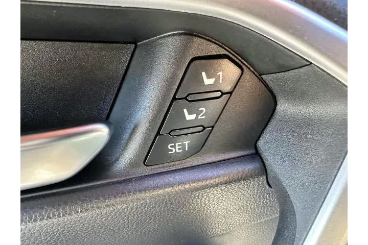 $34999 : Toyota RAV4 2024 AWD XLE Pre image 10