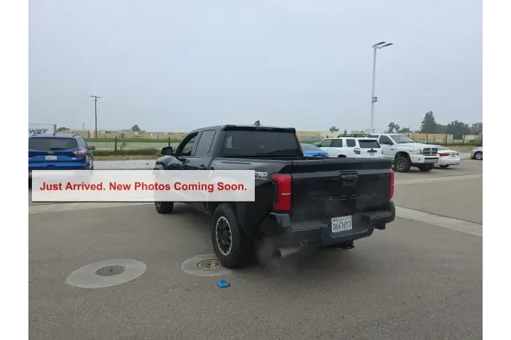 $37500 : Toyota Tacoma 2024 4x4 TRD O image 1