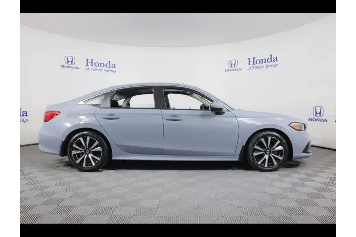 $26875 : Honda Civic 2024 EX 4dr Seda image 8