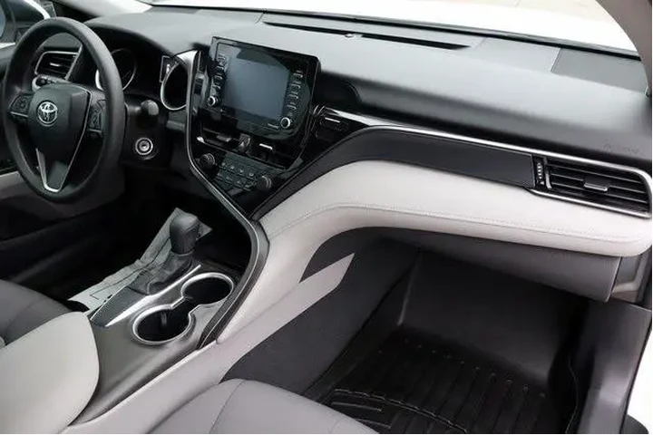 $23500 : Toyota Camry 2021 LE 4dr Sed image 10