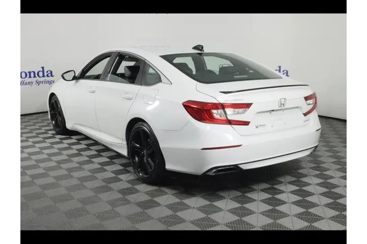 $22375 : Honda Accord 2022 Sport 4dr image 5