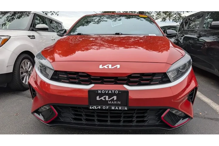 $17295 : 2022 Forte GT-Line image 9