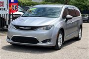 $12999 : 2017 Pacifica thumbnail