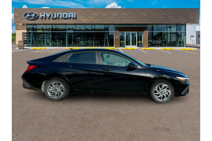 $23000 : Hyundai ELANTRA Hybrid 2025 image 9