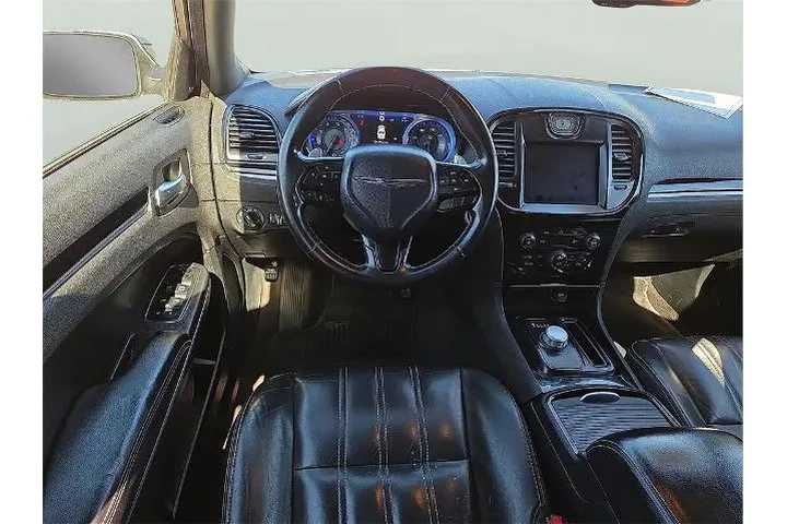 $13700 : Chrysler 300 2019 S 4dr Seda image 10