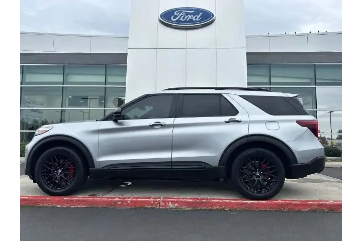 $31876 : Ford Explorer 2020 AWD ST 4d image 1