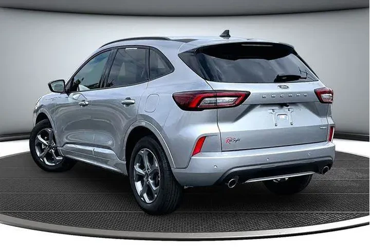 $27000 : Ford Escape 2024 AWD ST-Line image 4