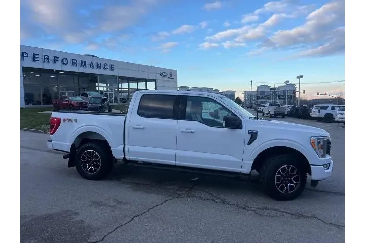 $39844 : Ford F-150 2023 4x4 XLT 4dr image 4