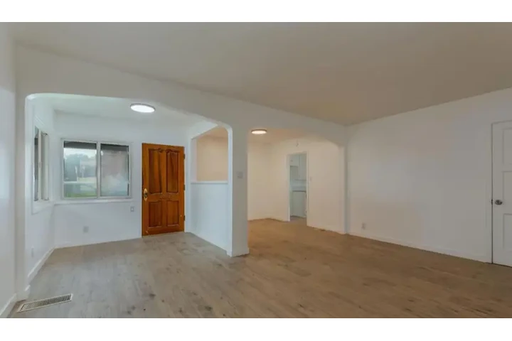 $1450 : Available 1Bedroom Apt image 3