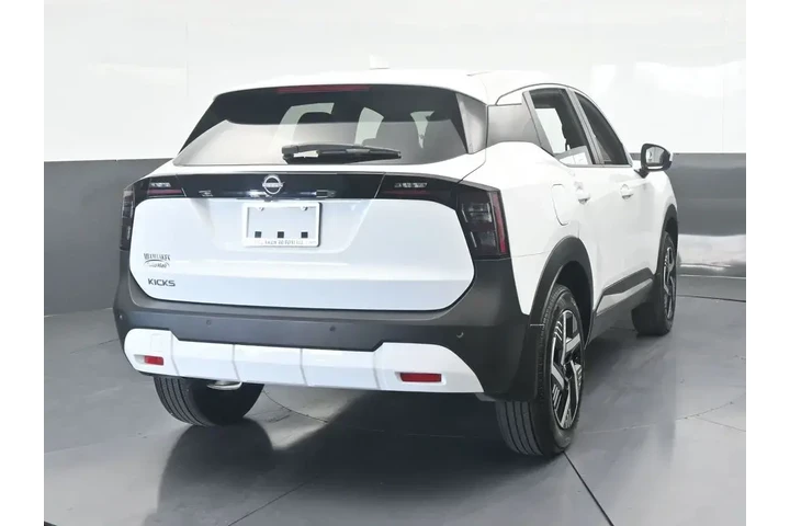 $19991 : Nissan Kicks 2025 SV 4dr Cro image 5