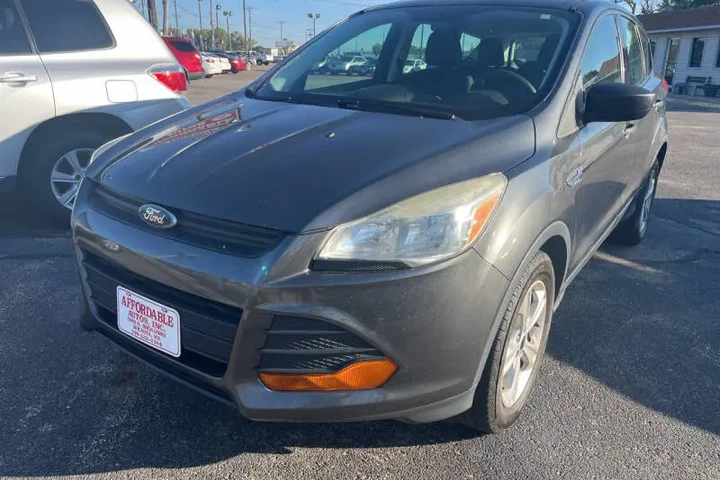 2016 Escape S image 2