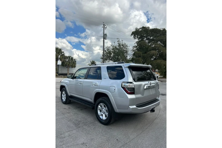 $30000 : TOYOTA 4RUNNER SR5 image 8