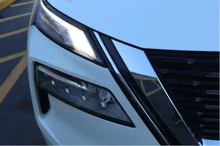 $20552 : Nissan Rogue 2021 AWD SV 4dr image 9