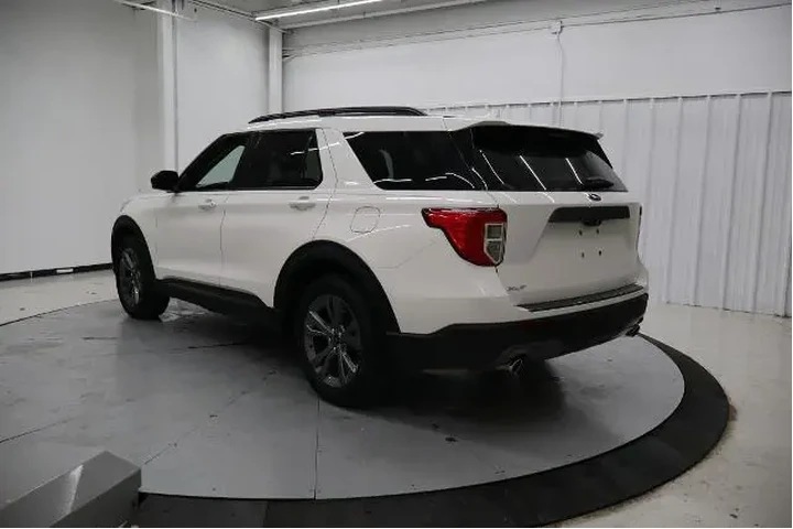 $28995 : Ford Explorer 2023 XLT 4dr S image 6