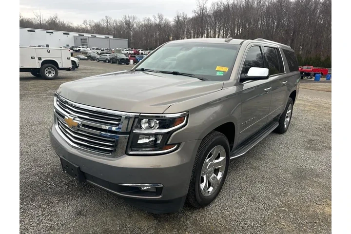 $26999 : Chevrolet Suburban 2017 4x4 image 3