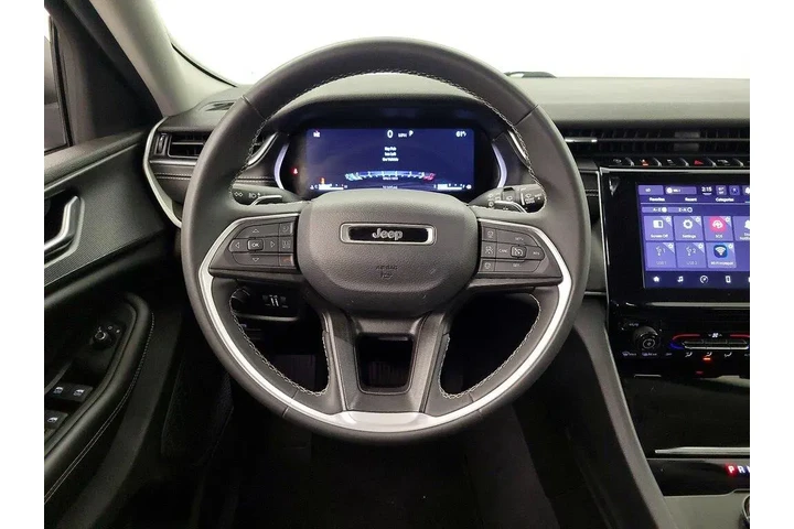 $27998 : Jeep Grand Cherokee 2023 4x4 image 10